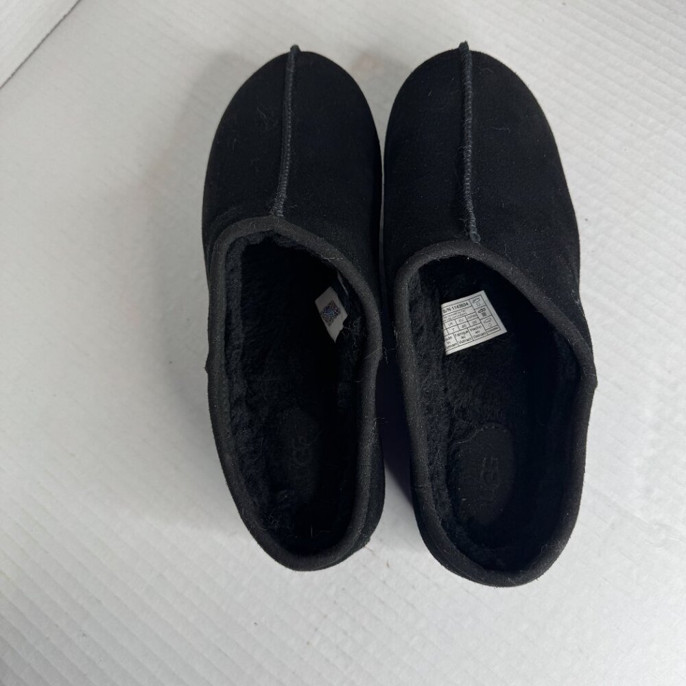 UGG Clogs - Picture 6 of 9